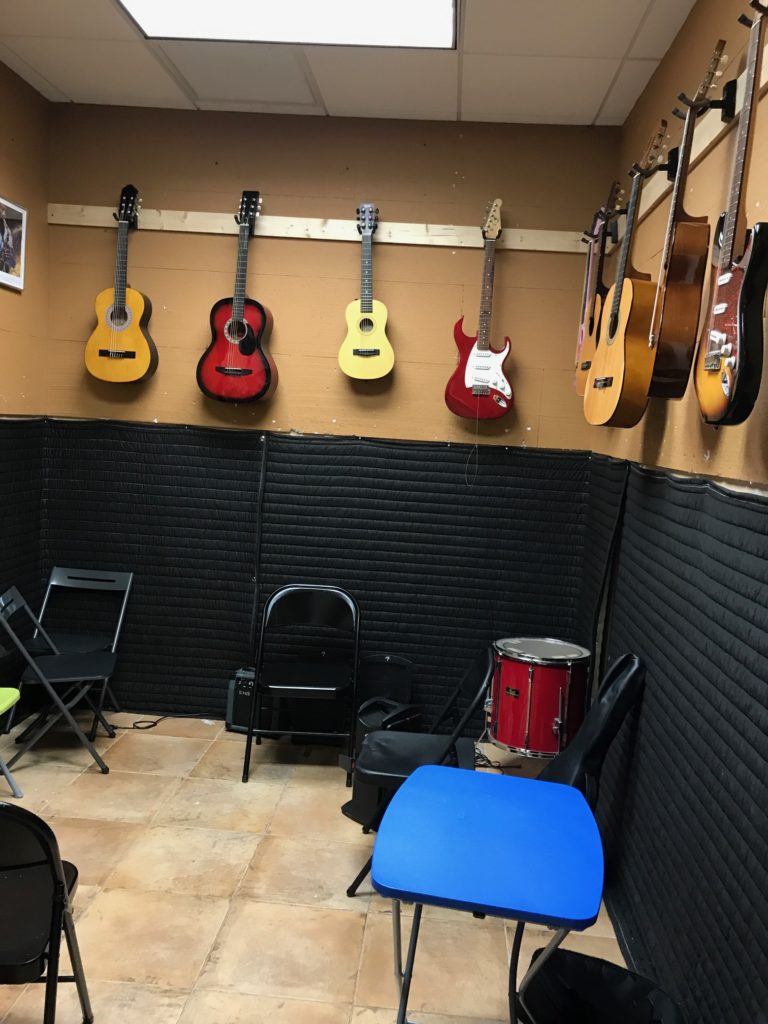 Inna's Hall of Fame Guitar Lessons in Cooper City